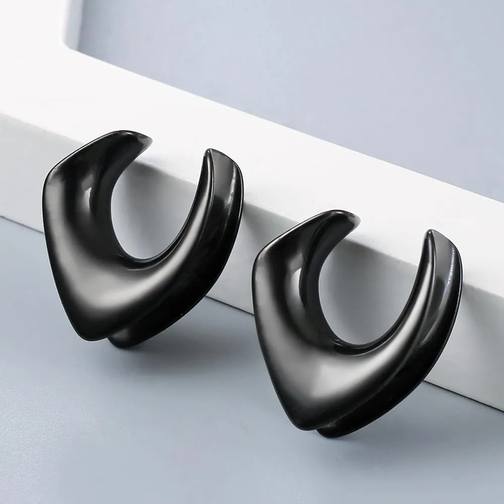 1 Pair Cute saddle gauges Ear Tunnels Plugs 316 Stainless Steel Ear Gauges Weight Saddle Plugs Hypoallergenic expander Piercing Body Jewelry for women and men