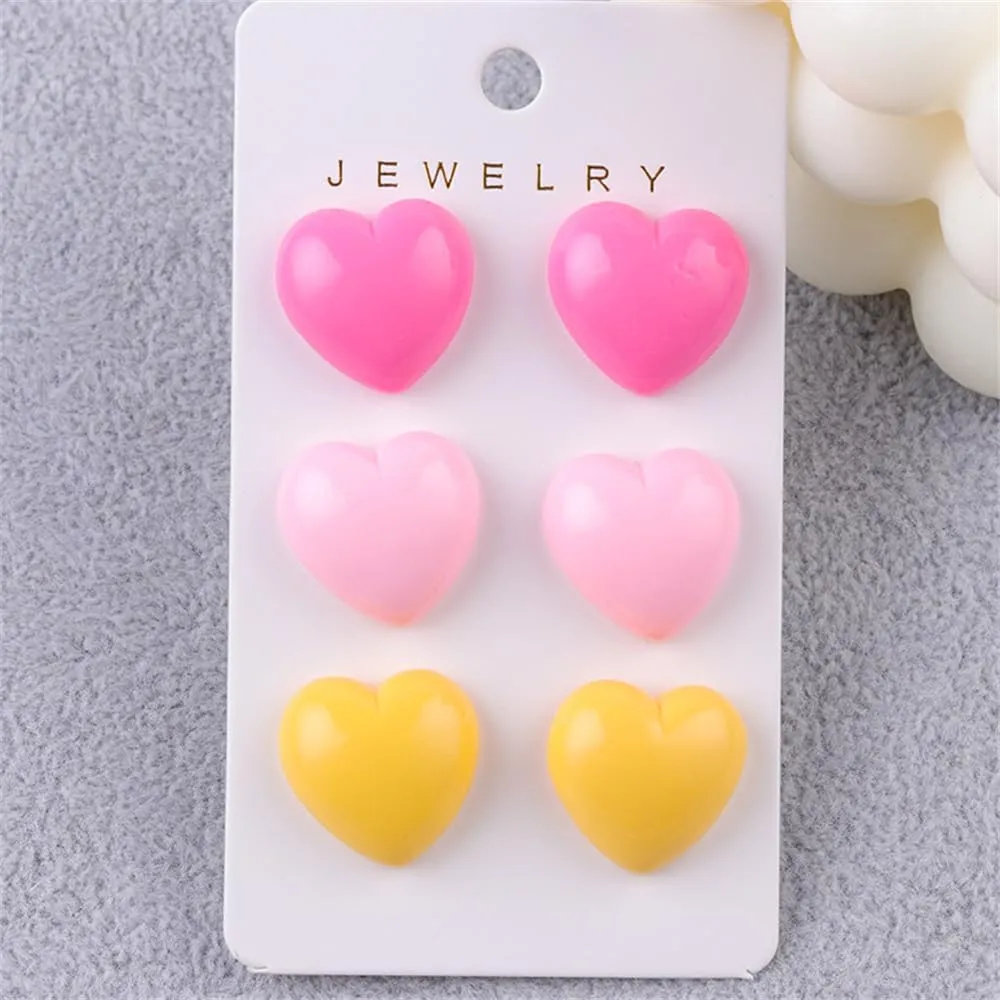Acrylic Candy Color Heart Stud Earrings for Women Cute 70s 80s Neon Resin Love Heart Shape Earrings Valentine's Day Couple Jewelry Gift-