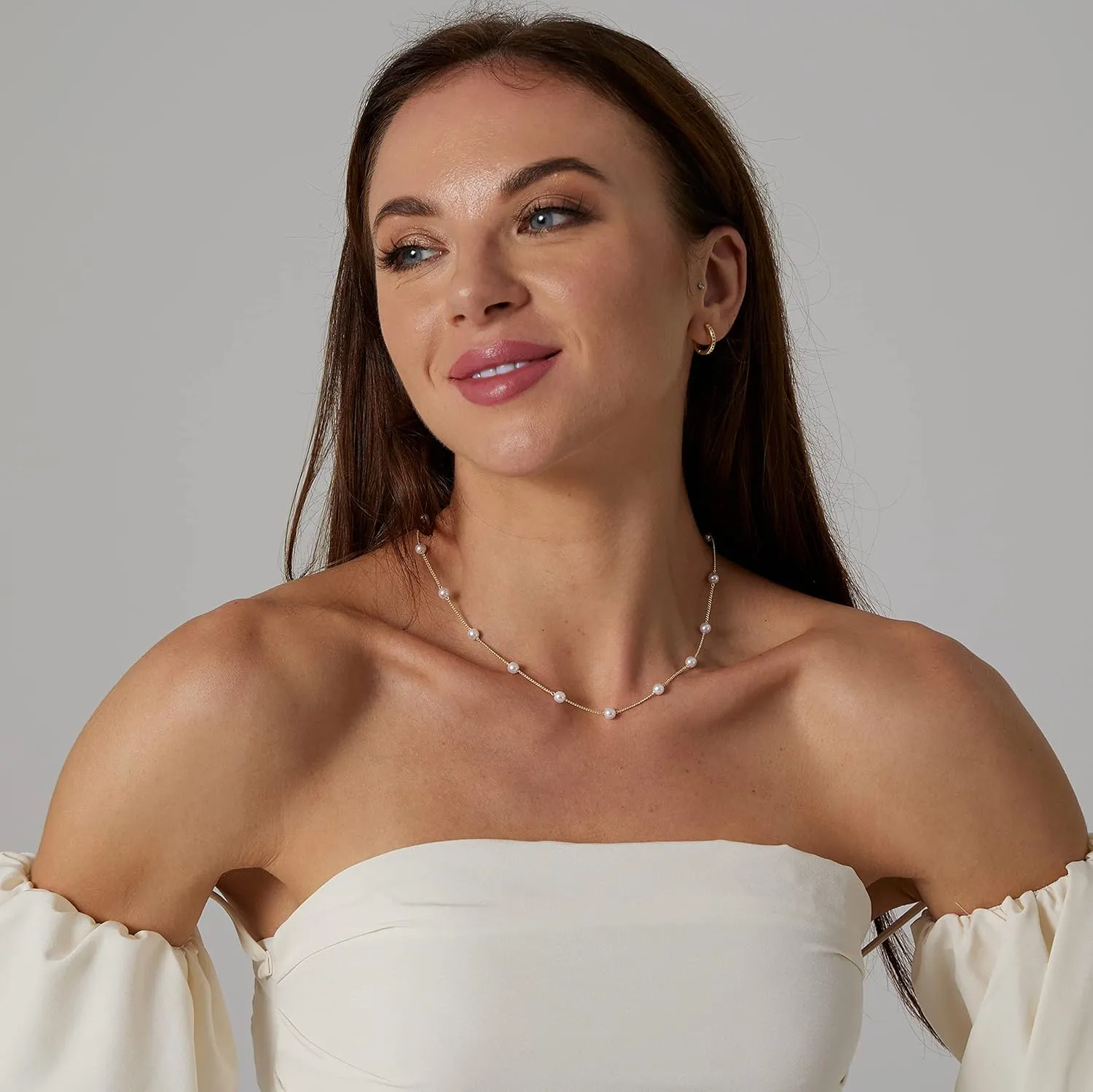ASCOMY Dainty Pearl Necklaces for Women 14K Gold Plated Chunky Half Pearl Half Chain Toggle Necklace Minimalist Pearl Cuban Paper Clip Toggle Clasp Chain Everyday Jewelry