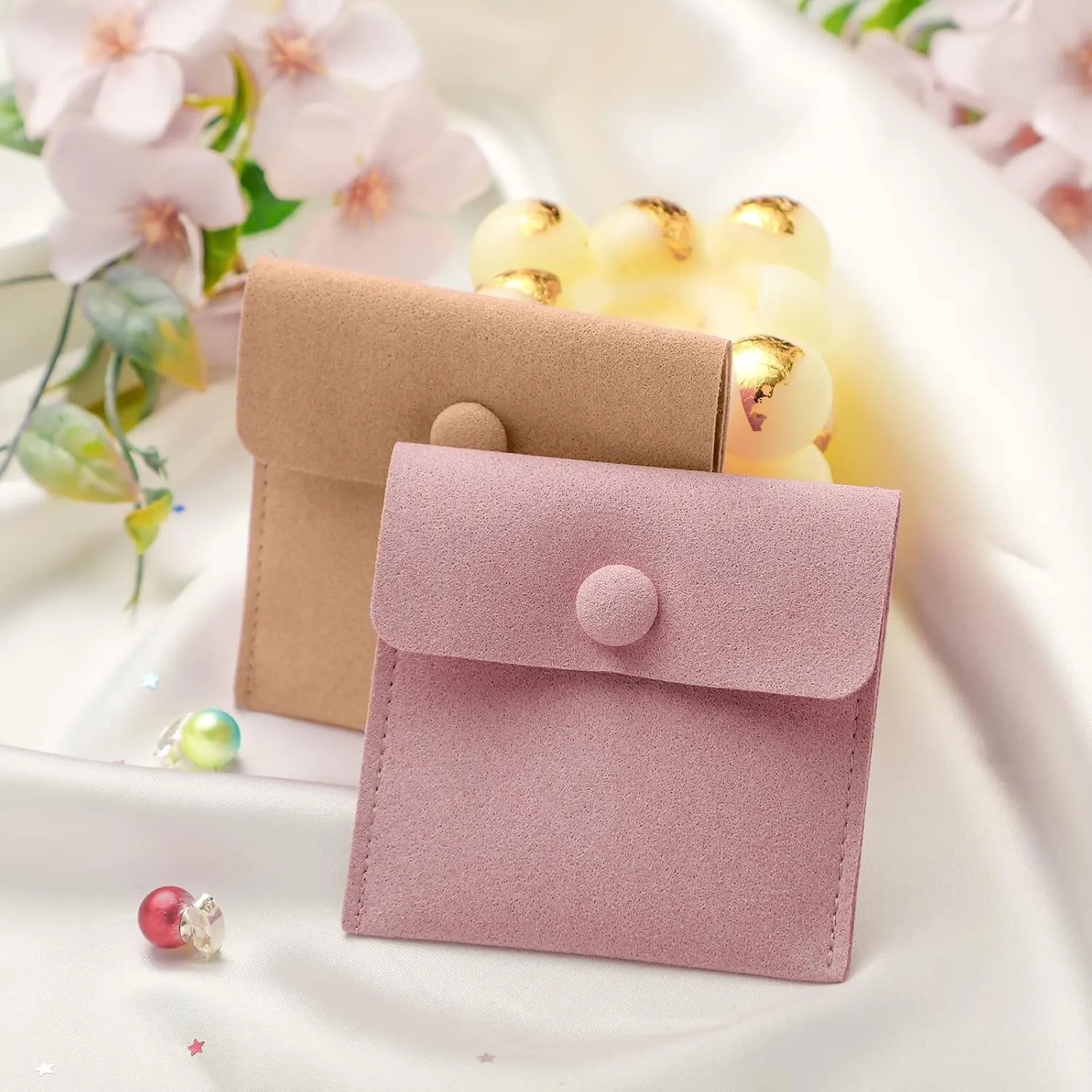 Bonuci Microfiber Jewelry Pouch 8x8cm, Jewelry Packaging Bag Luxury Small Gift Bags Package Snap Button with Divider Microfiber Bag for Bracelet Necklace Packaging