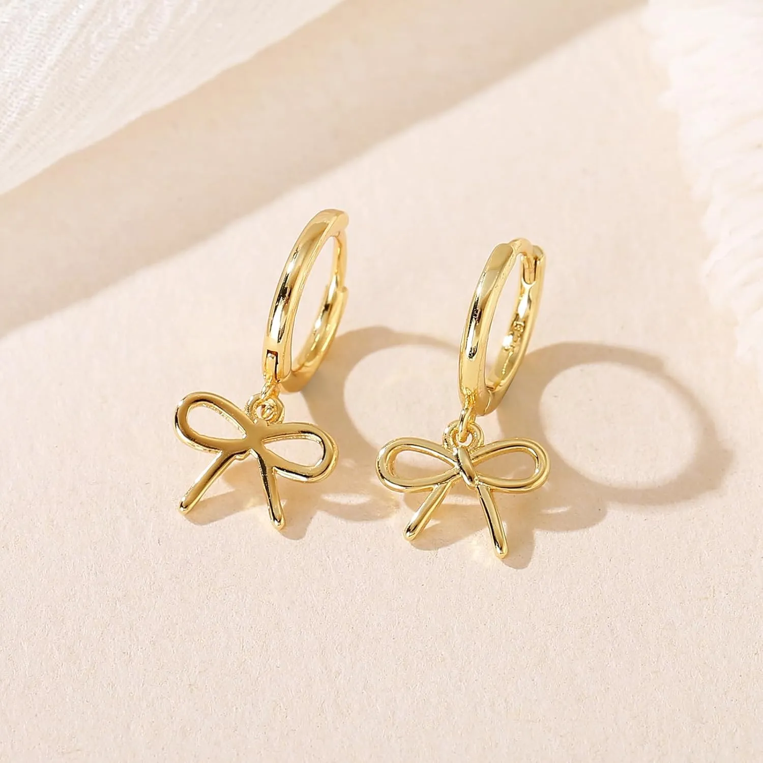 Bow Earrings for Women Pearl Bow Hoop Earrings Gold Silver Drop Dangle Earrings Trendy Bow Pearl Jewelry for Wedding Party
