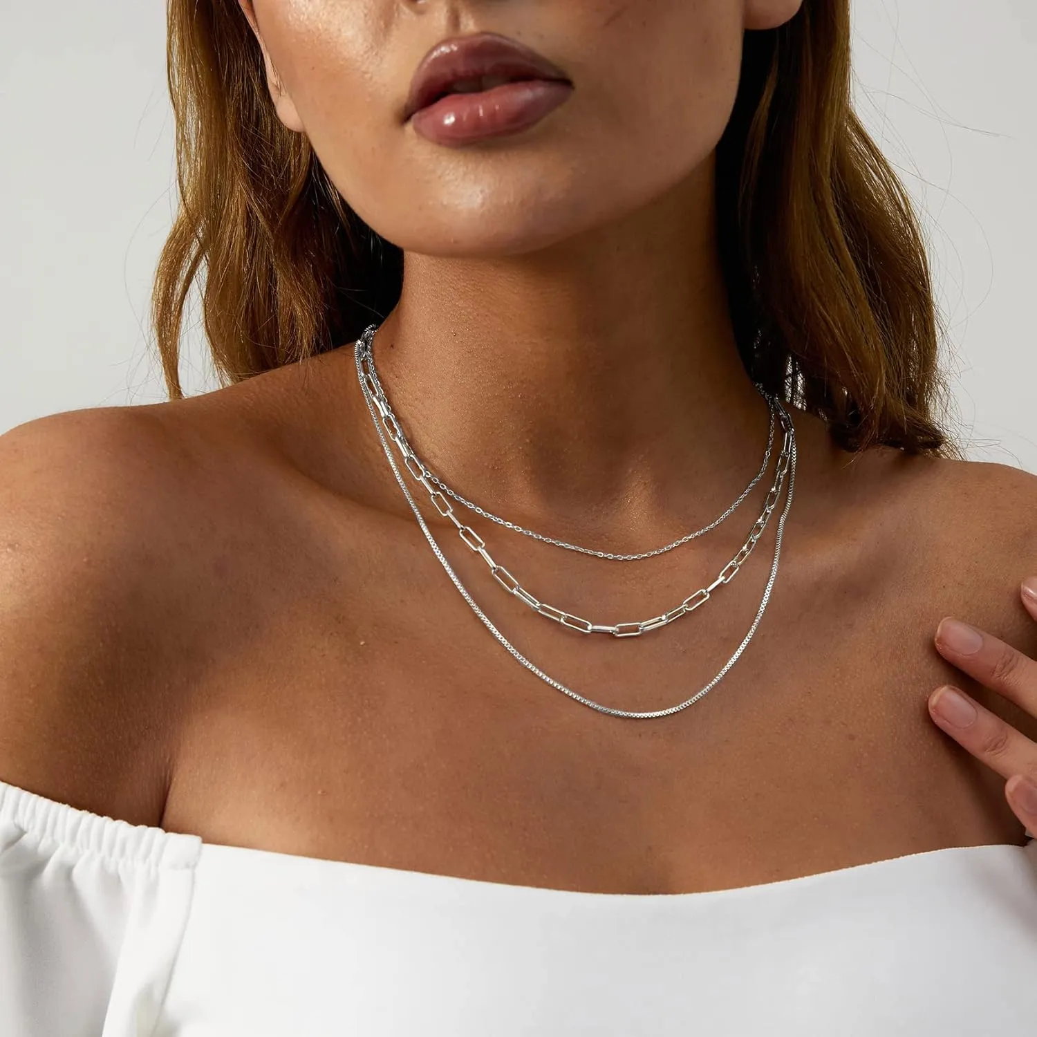 CAROVO Dainty Gold Necklace for Women 14K Plated Layered Chain Necklaces Trible Layering Paper Clip Chain Hammered Disc Link Necklace Shiny Twisted Rope Chain Necklace Jewelry