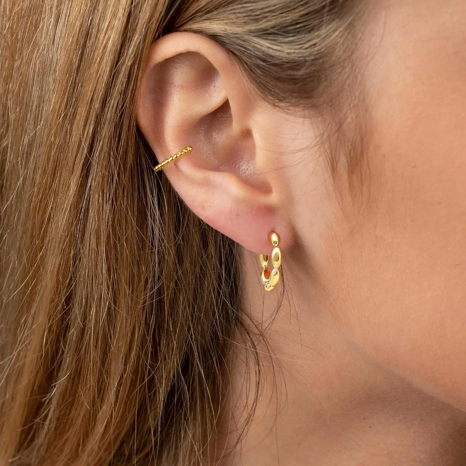 DAILY VIBES Small Gold Chunky Hoop Earrings for Women 14K Gold Plated 925 Sterling Silver Post Oval Huggie Hoop Earrings for Women Dainty Thick Gold Hoops