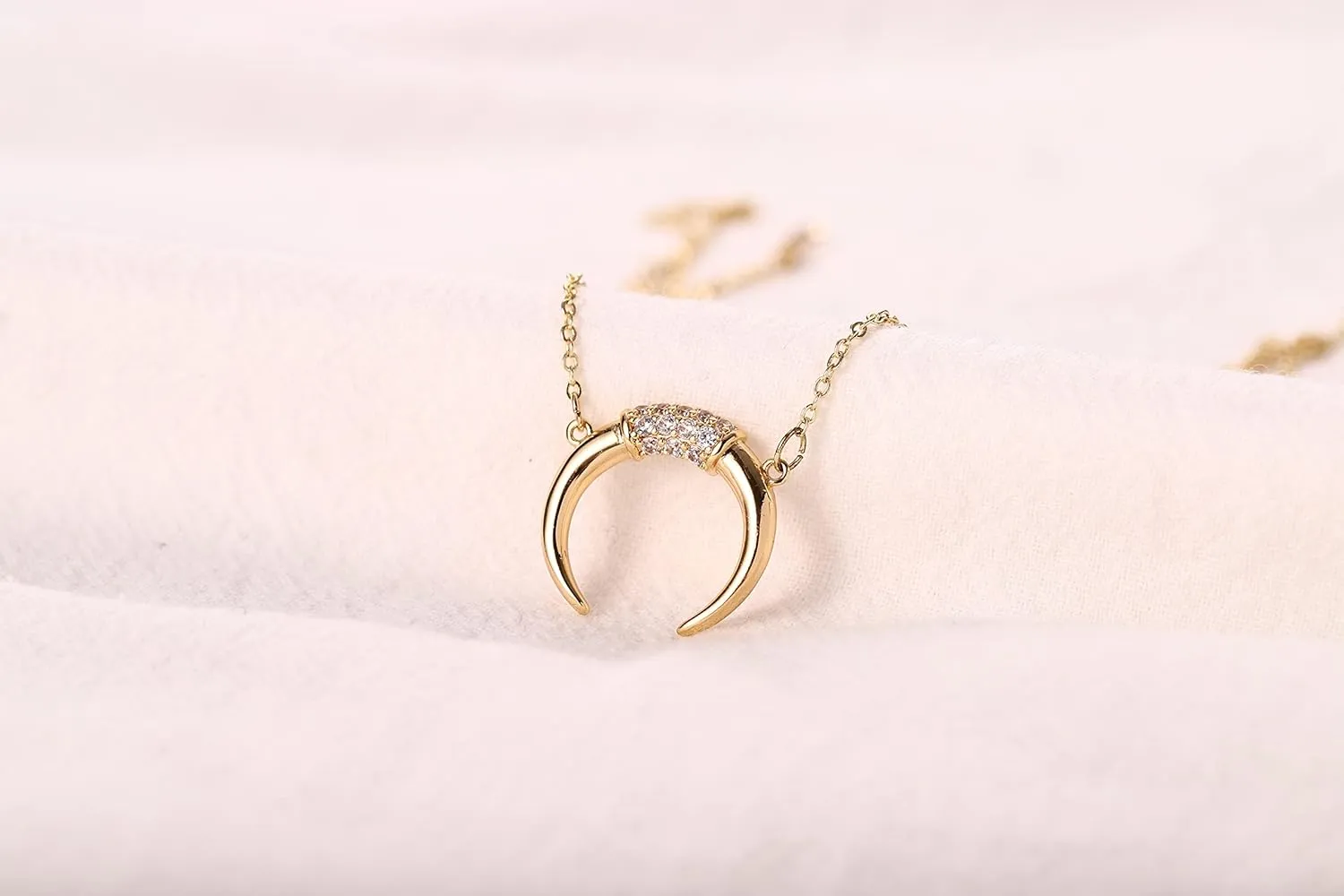 Dainty Gold Necklace for Women 14K Gold Plated Engraved Medallison Coin Pendant Necklaces Link Chain Bohemian Necklace Adjustable Simple Choker Necklace for Women Jewelry