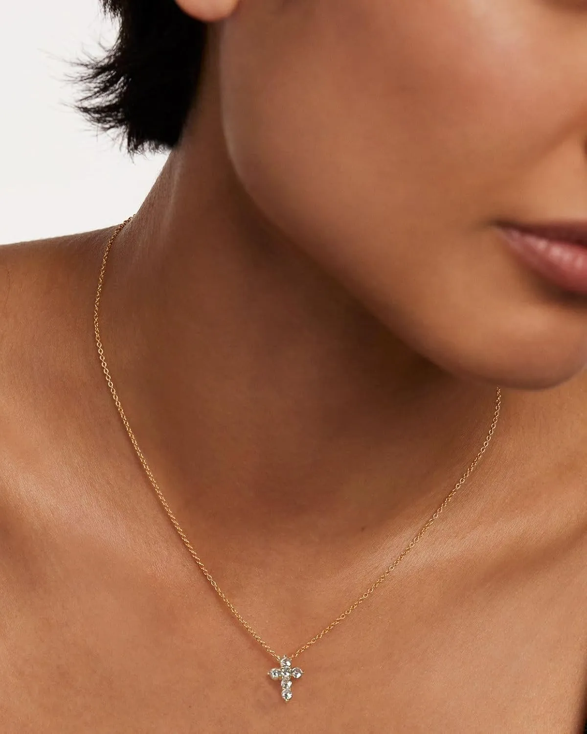 Dainty Gold Necklace for Women, Gold Cross necklace 14K Gold Plated Paperclip Pendant Necklace Cute Gold CZ Heart Pendant Necklace Simple Gold Choker Necklaces for Women Gold Jewelry Gifts