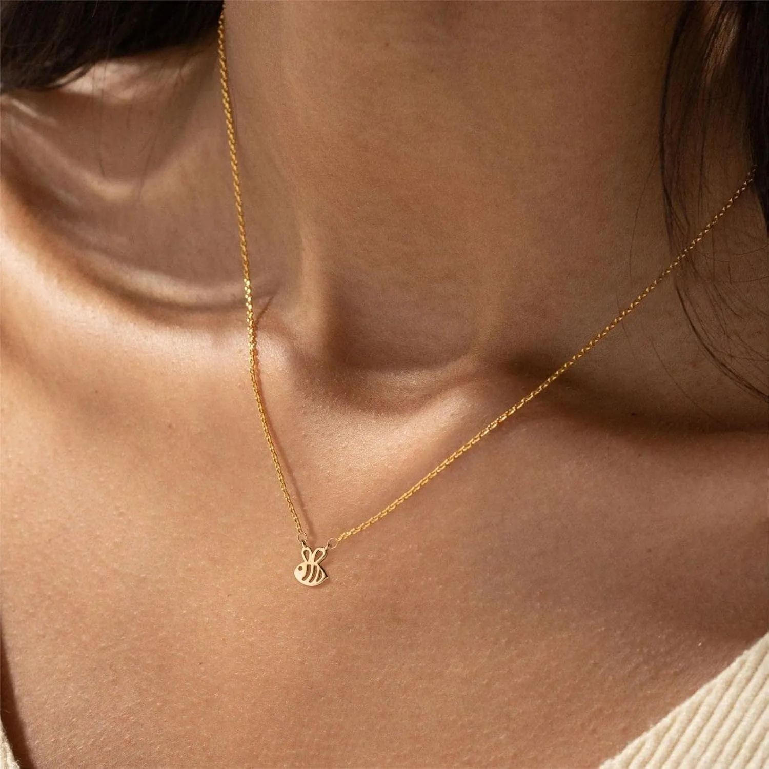 Dainty Necklace for Women, 14K Gold Plated Elephant Bee Cat Dog Bear Moon and Star Necklace Dragonfly Cute Sun Rainbow Necklaces Simple Flower Gold Evil Eye Leaf Necklace