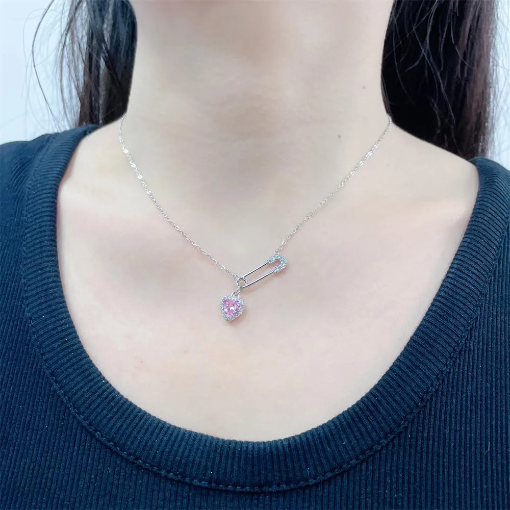 Dainty Safety Pin With Colorful Heart Charm Silver Plated Choker Necklace for Women Cubic Zirconia Love Paper Clip Pendant Necklaces Adjustbale Chain Fashion Y2K Jewlery