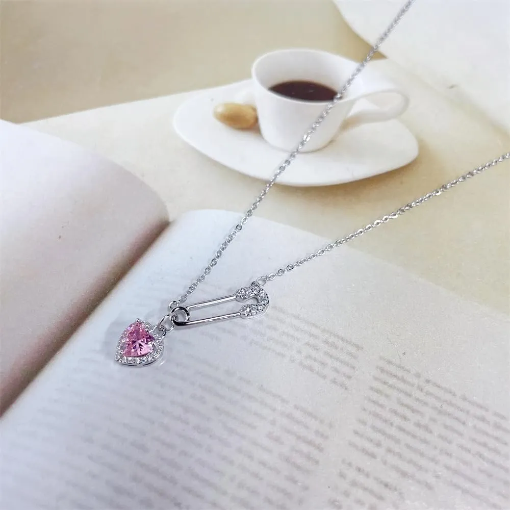 Dainty Safety Pin With Colorful Heart Charm Silver Plated Choker Necklace for Women Cubic Zirconia Love Paper Clip Pendant Necklaces Adjustbale Chain Fashion Y2K Jewlery