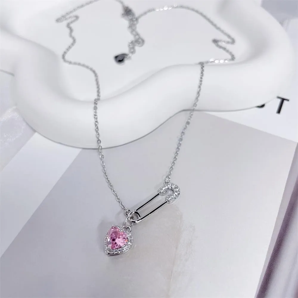 Dainty Safety Pin With Colorful Heart Charm Silver Plated Choker Necklace for Women Cubic Zirconia Love Paper Clip Pendant Necklaces Adjustbale Chain Fashion Y2K Jewlery
