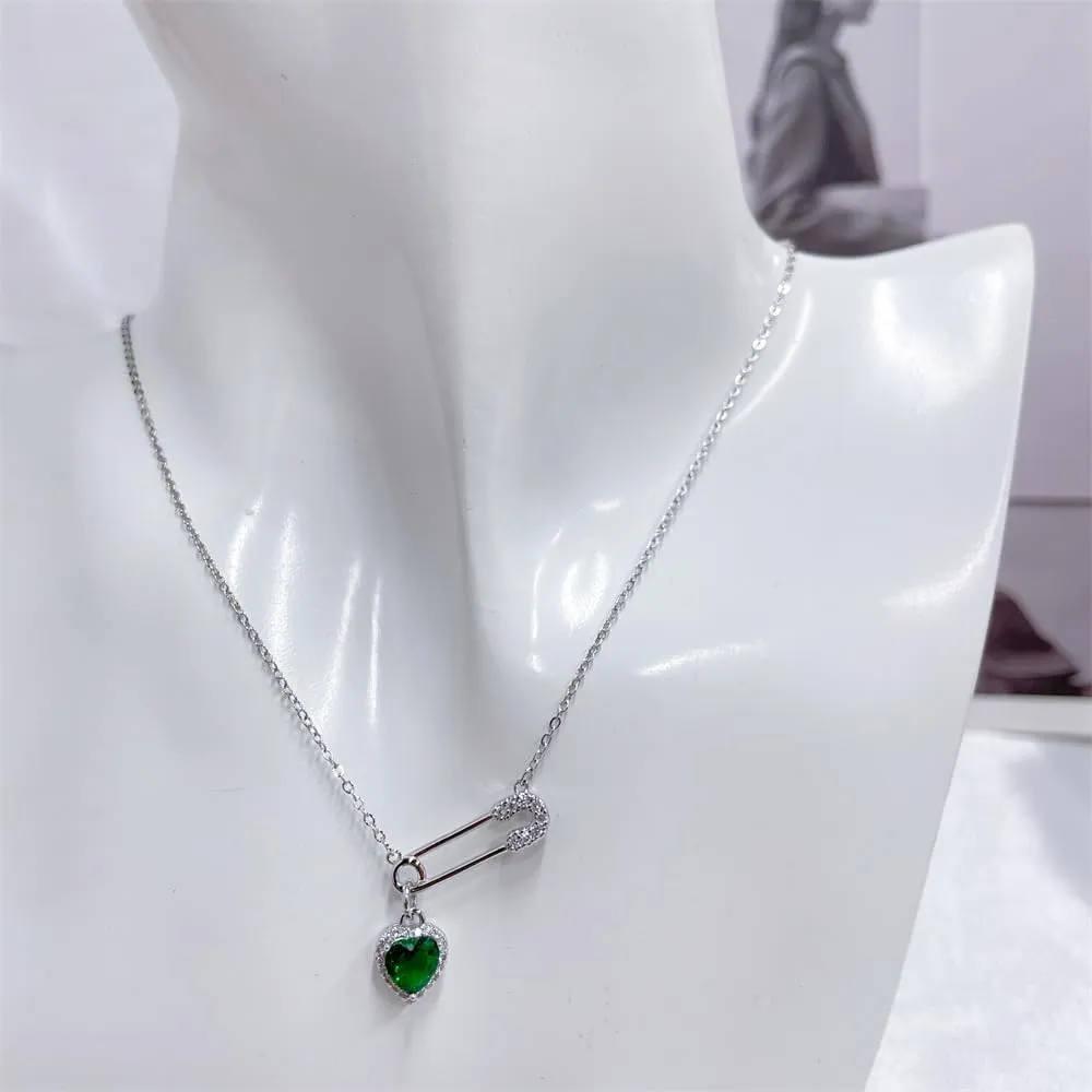 Dainty Safety Pin With Colorful Heart Charm Silver Plated Choker Necklace for Women Cubic Zirconia Love Paper Clip Pendant Necklaces Adjustbale Chain Fashion Y2K Jewlery