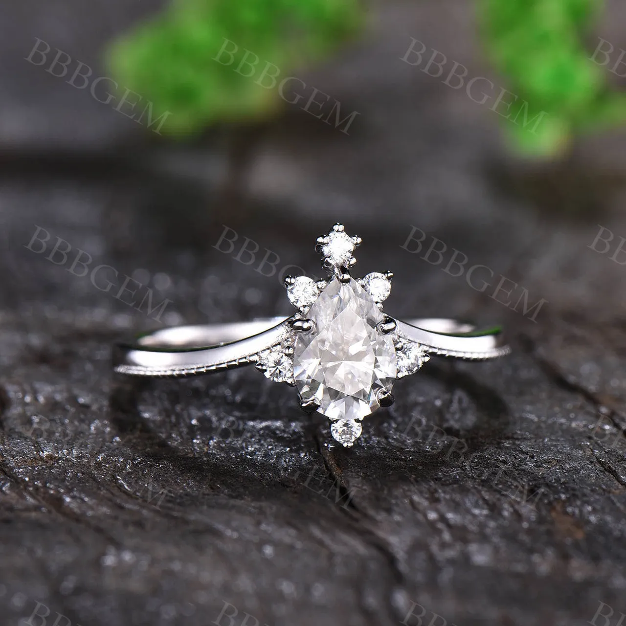 Danity 0.8 Carat Pear Cut Moissanite Engagement Ring Solid White Gold