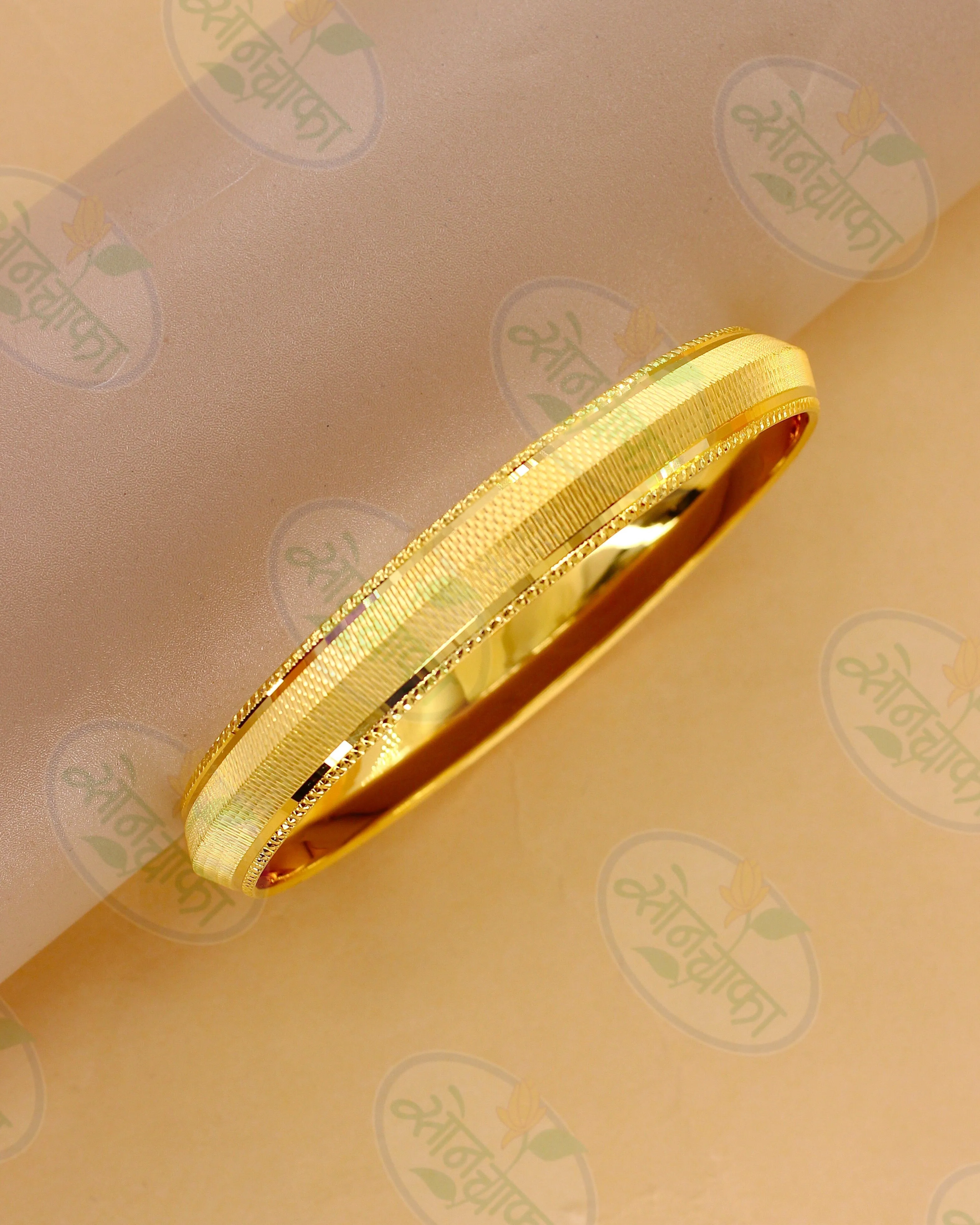EXClUSIVE MEN'S KADA