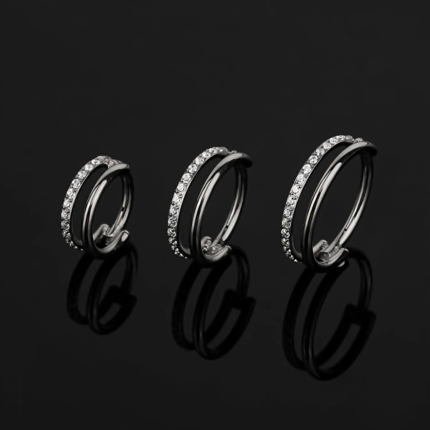 FINE4U Cartilage Earring Hoop for Conch Helix 16G 8mm 10mm 12mm, ASTM F136 Titanium Piercing jewelry for Women & Men, Body Implant Grade Nose Rings, Hypoallergenic Hinged Clicker