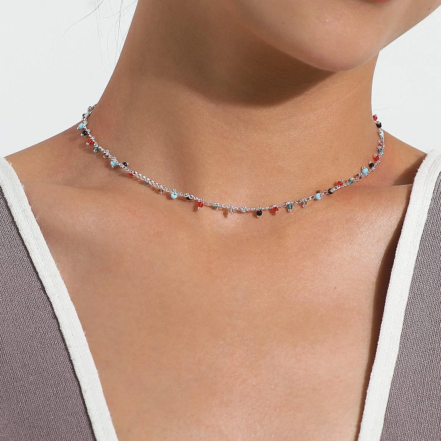 FUTIMELY Bohemia Green Beaded Beads Choker Necklace for Women,Simple Fresh Green Beaded Square Round Bead Choker Necklace