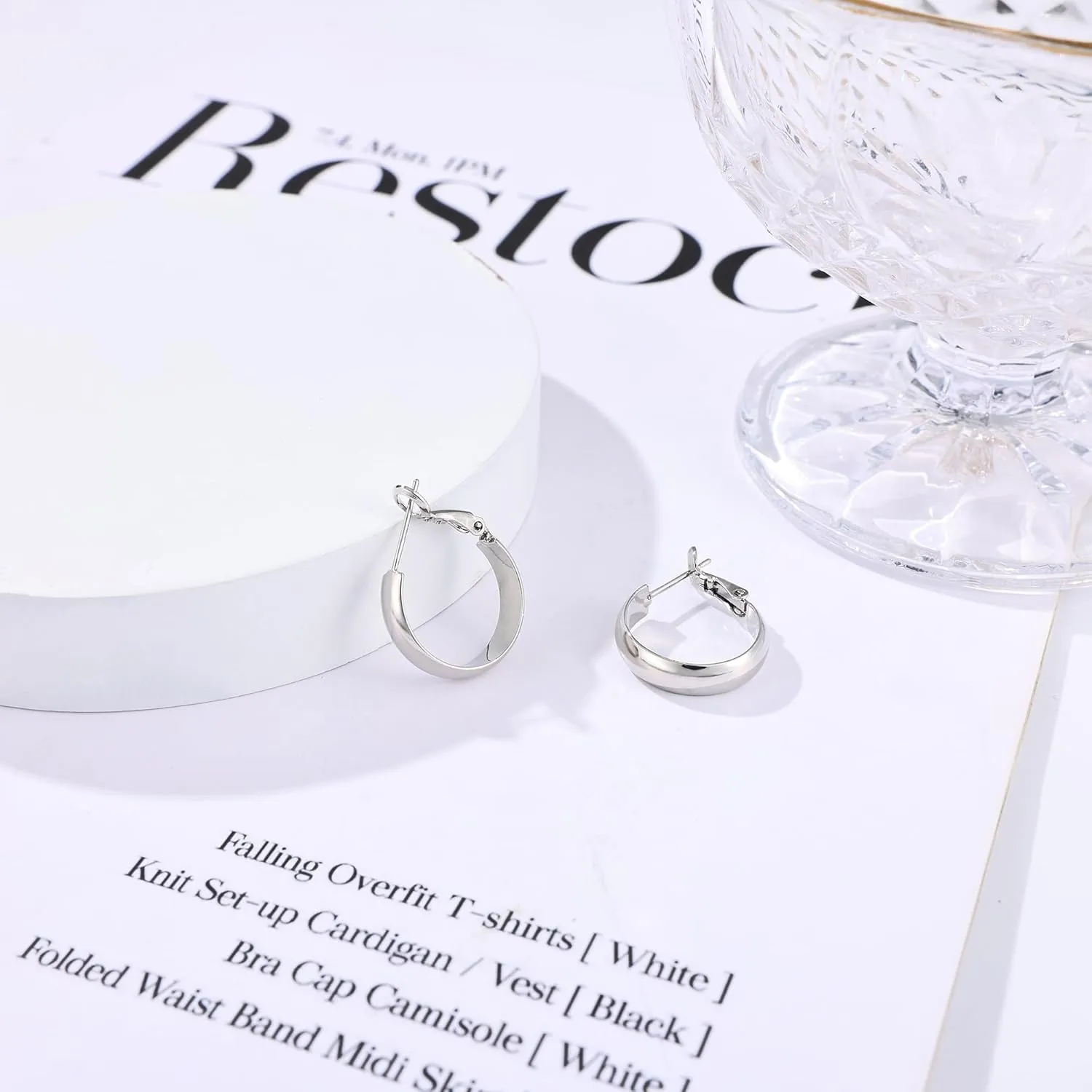 Gacimy Gold Hoop Earrings for Women, 14k Real Gold Plated with 925 Sterling Silver Post, Hypoallergenic Lightweight Thick Hoops Earrings for Women Trendy