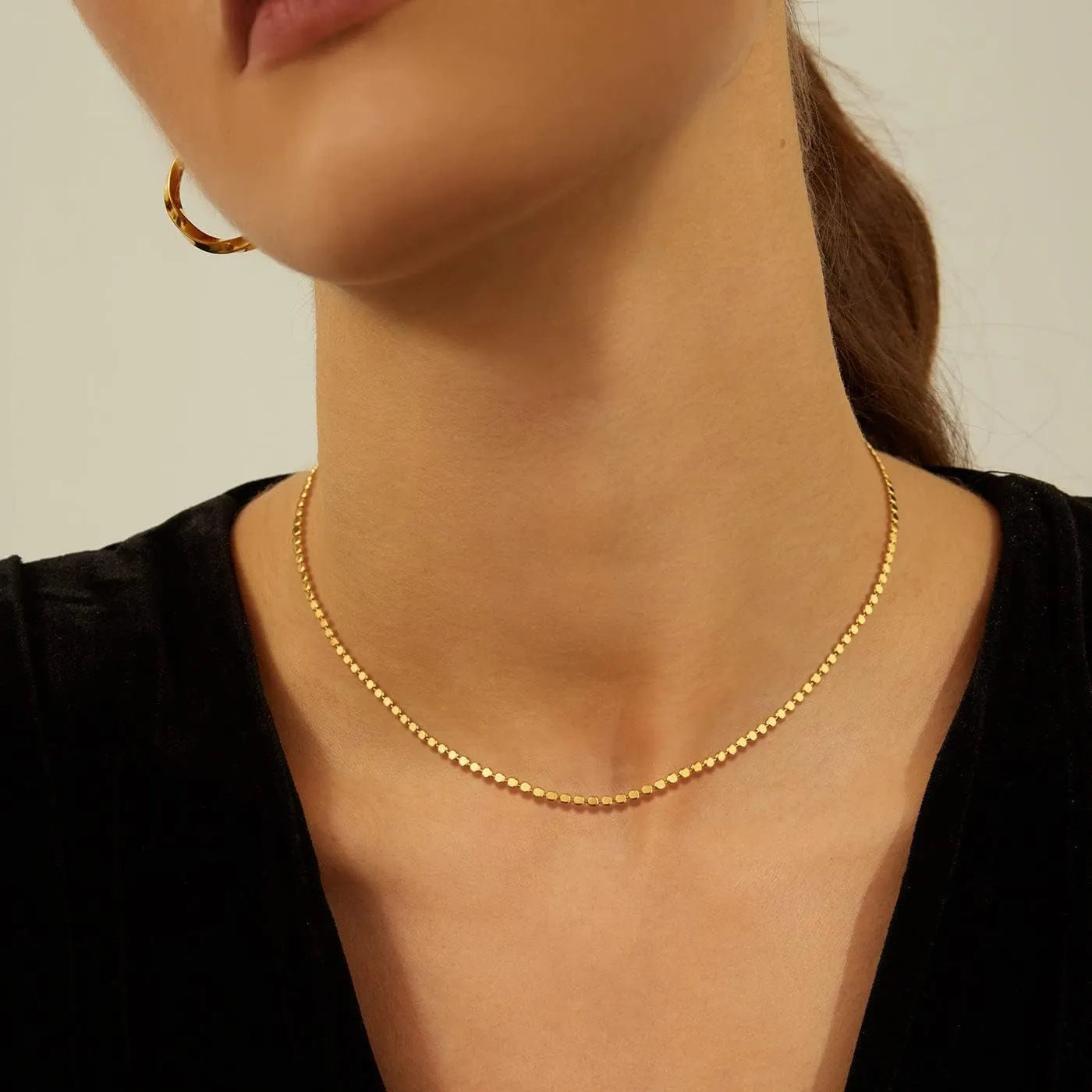 Gold Dainty Choker Necklace for Women 14K Gold Plated Thin Wave Coin Chain Gold Necklace Simple Layered Gold Necklace Minimalist Link Chain Trendy Jewery for Women