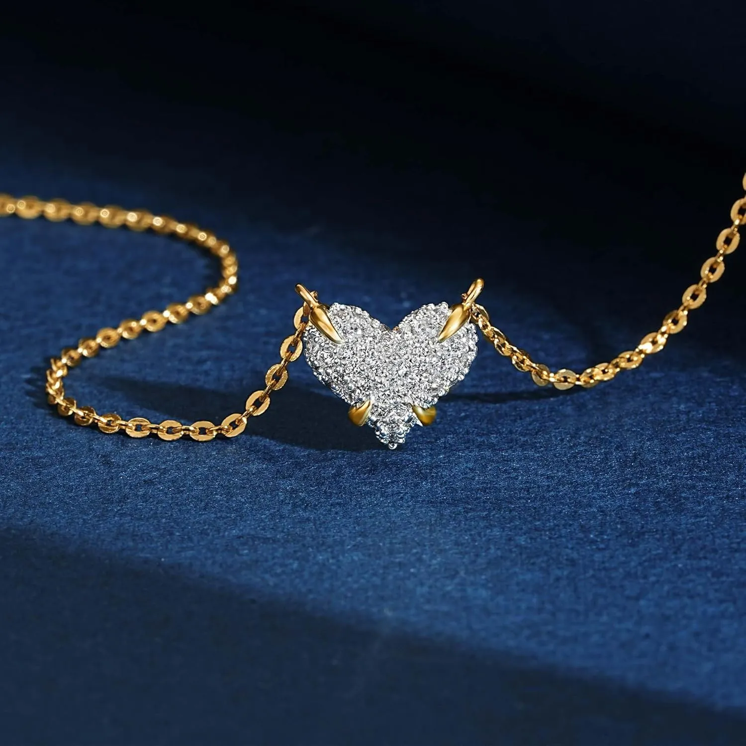 Gold Necklace for Women 14K Gold Plated Simple Chain Cubic Zirconia Pendant Necklace Cute Rhinestone Solitaire Necklace Dainty Gold Jewelry for Women