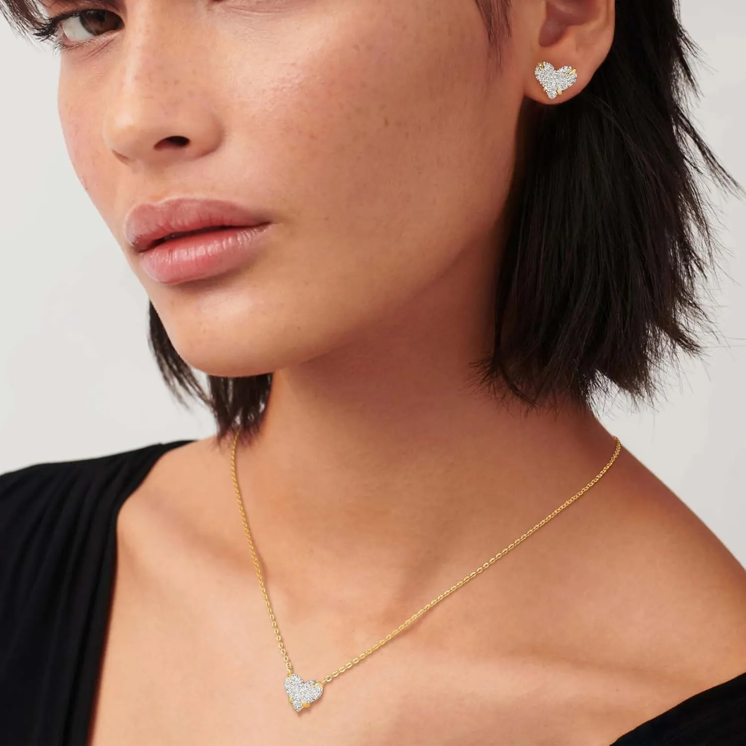 Gold Necklace for Women 14K Gold Plated Simple Chain Cubic Zirconia Pendant Necklace Cute Rhinestone Solitaire Necklace Dainty Gold Jewelry for Women