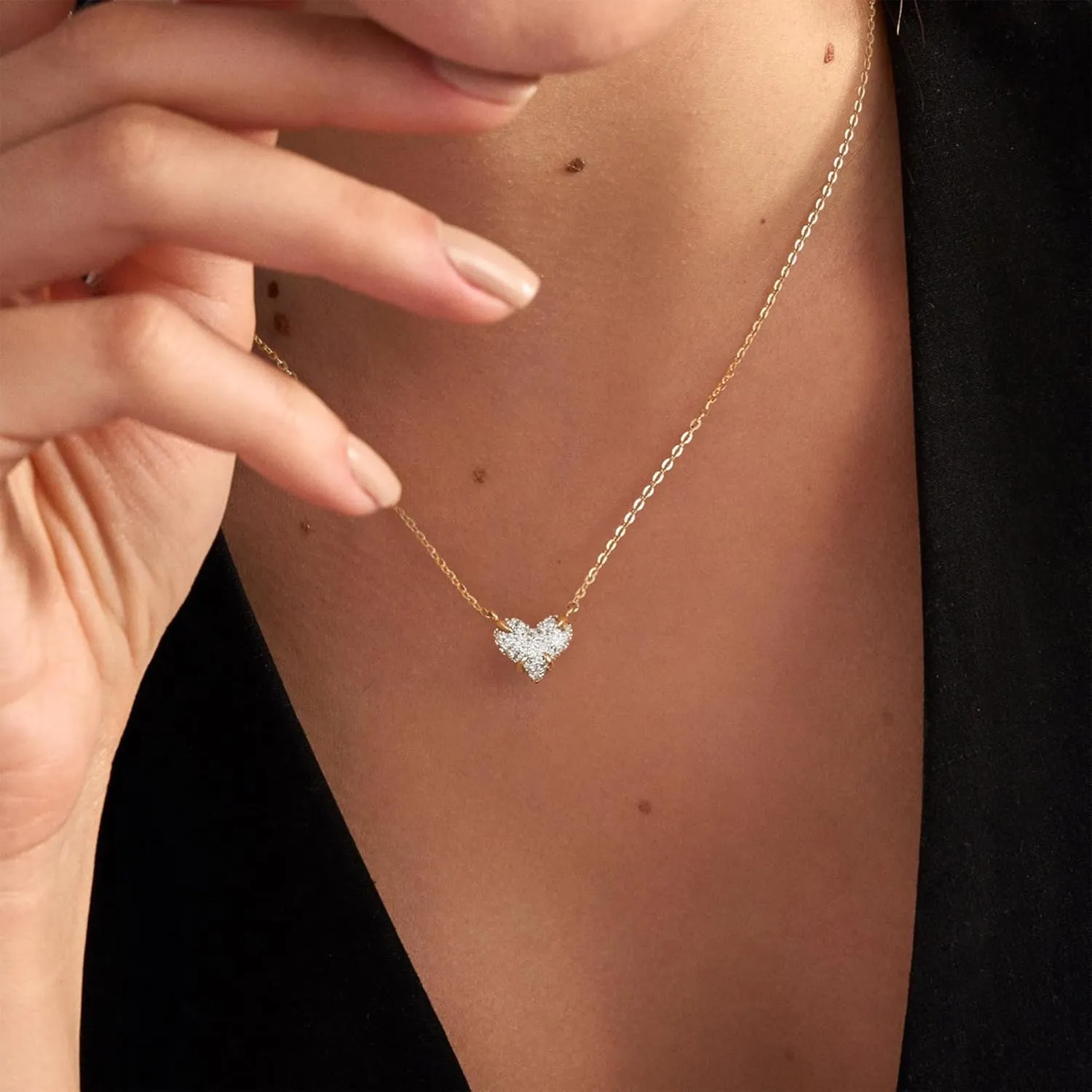 Gold Necklace for Women 14K Gold Plated Simple Chain Cubic Zirconia Pendant Necklace Cute Rhinestone Solitaire Necklace Dainty Gold Jewelry for Women