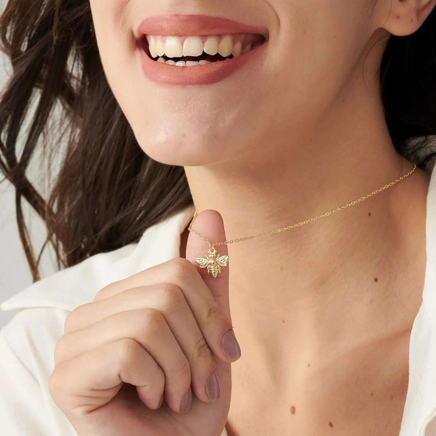 Gold Necklace for Women- Bee Necklace Simple Hummingbird Necklace Infinity Pendant Necklace Jewelry for Girls