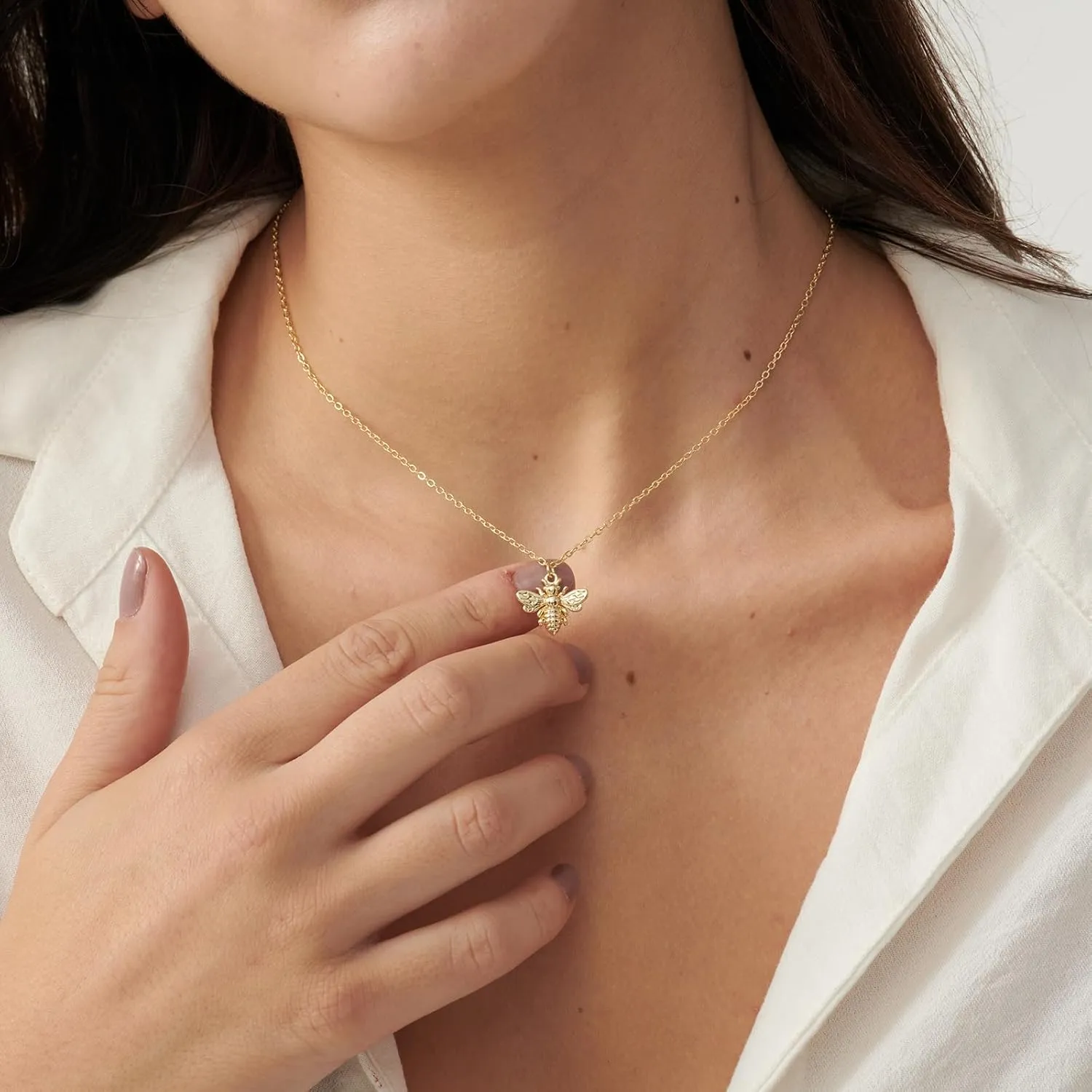 Gold Necklace for Women- Bee Necklace Simple Hummingbird Necklace Infinity Pendant Necklace Jewelry for Girls