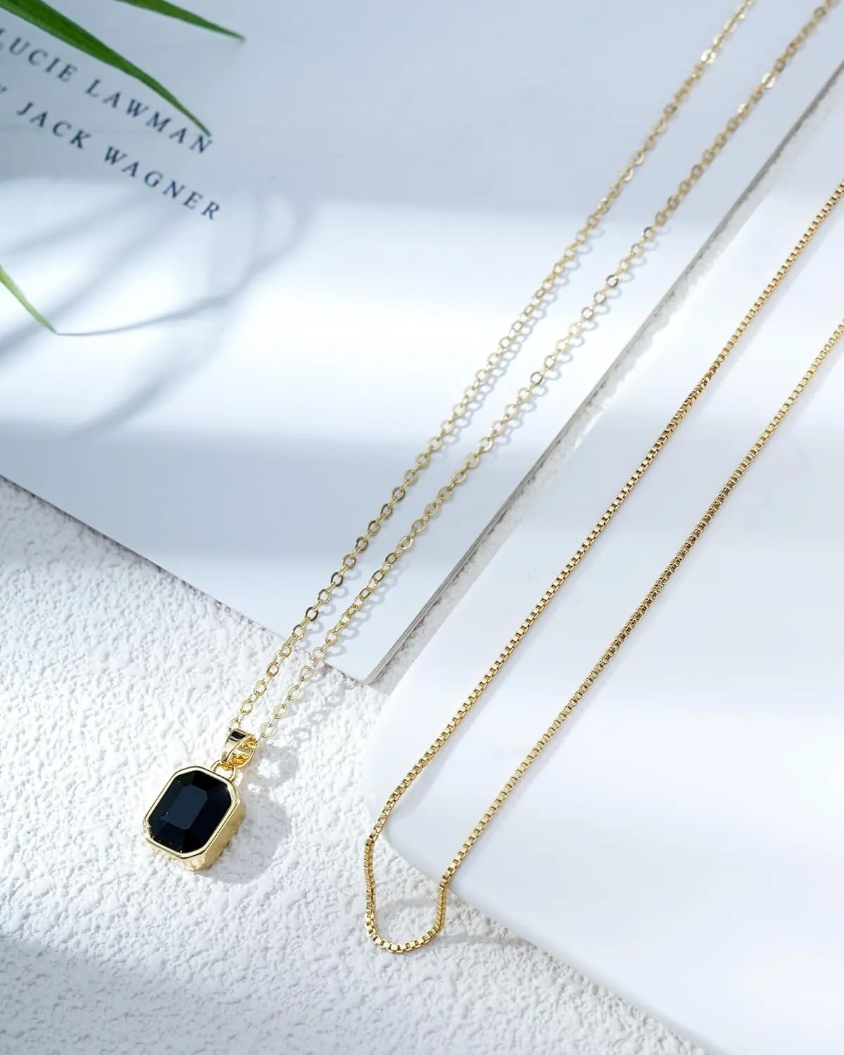 Lourny Gold Layered Crystal Necklace for Women, 18K Gold Plated Choker Emerald Green Dainty Chain Trendy Statement Necklace Jewelry for Women Gifts