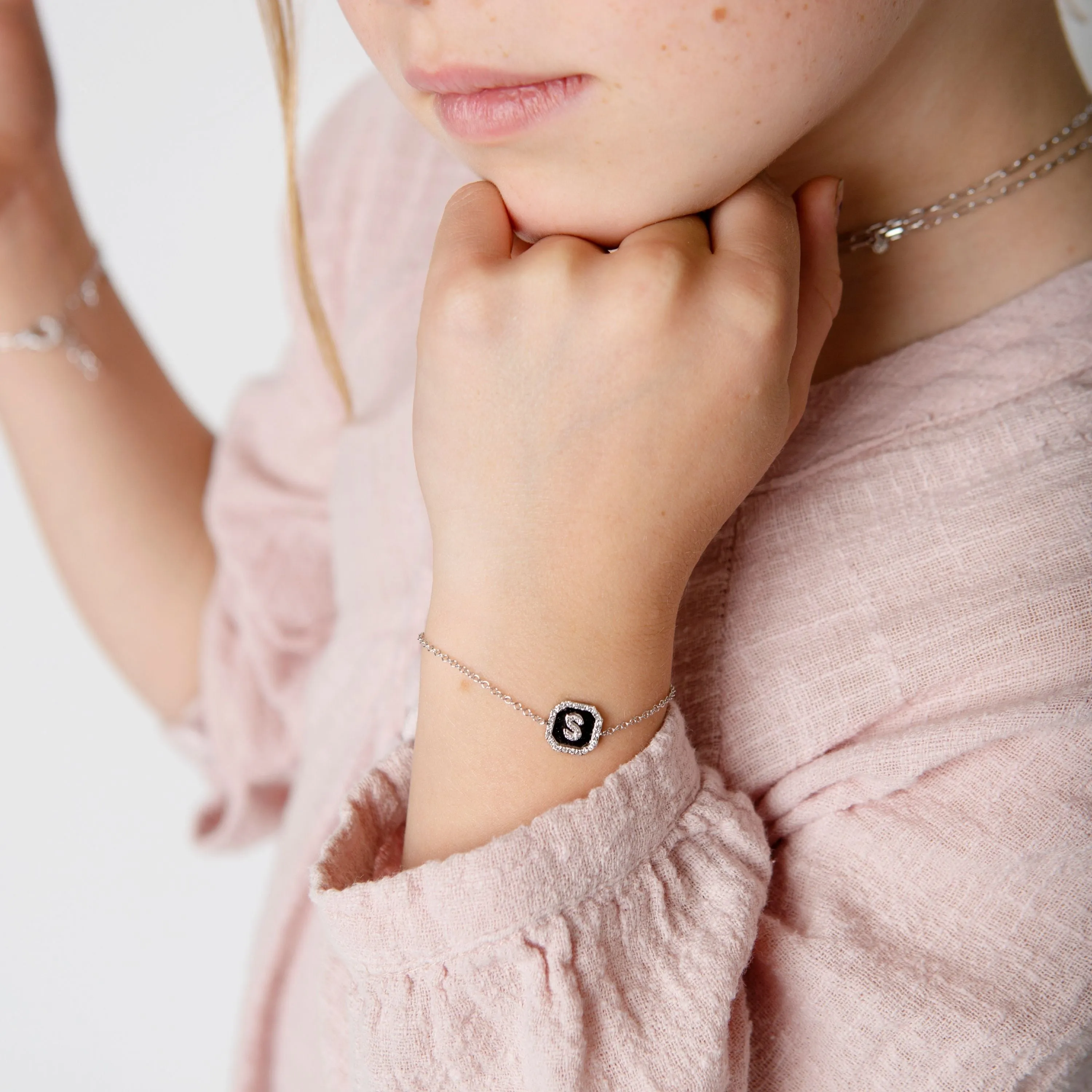 MINI ME DIAMOND PAVE BABY INITAL NAMEPLATE BRACELET