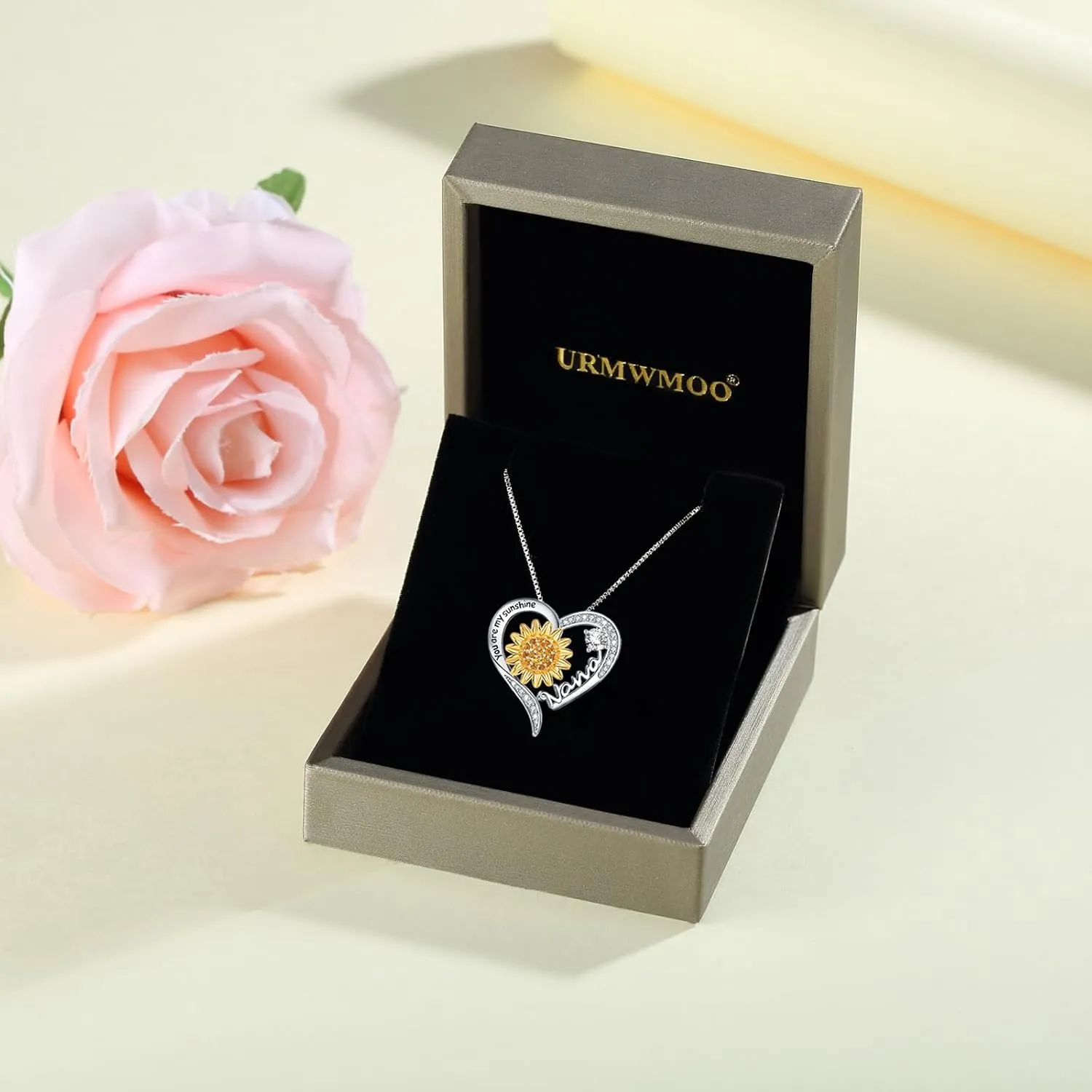 Mom Daughter Sister Nana Necklace S925 Sterling Silver Sunflower You are My Sunshine Love Heart Infinity Pendant Necklaces Bracelet Jewelry Suit Birthday Gifts for Women