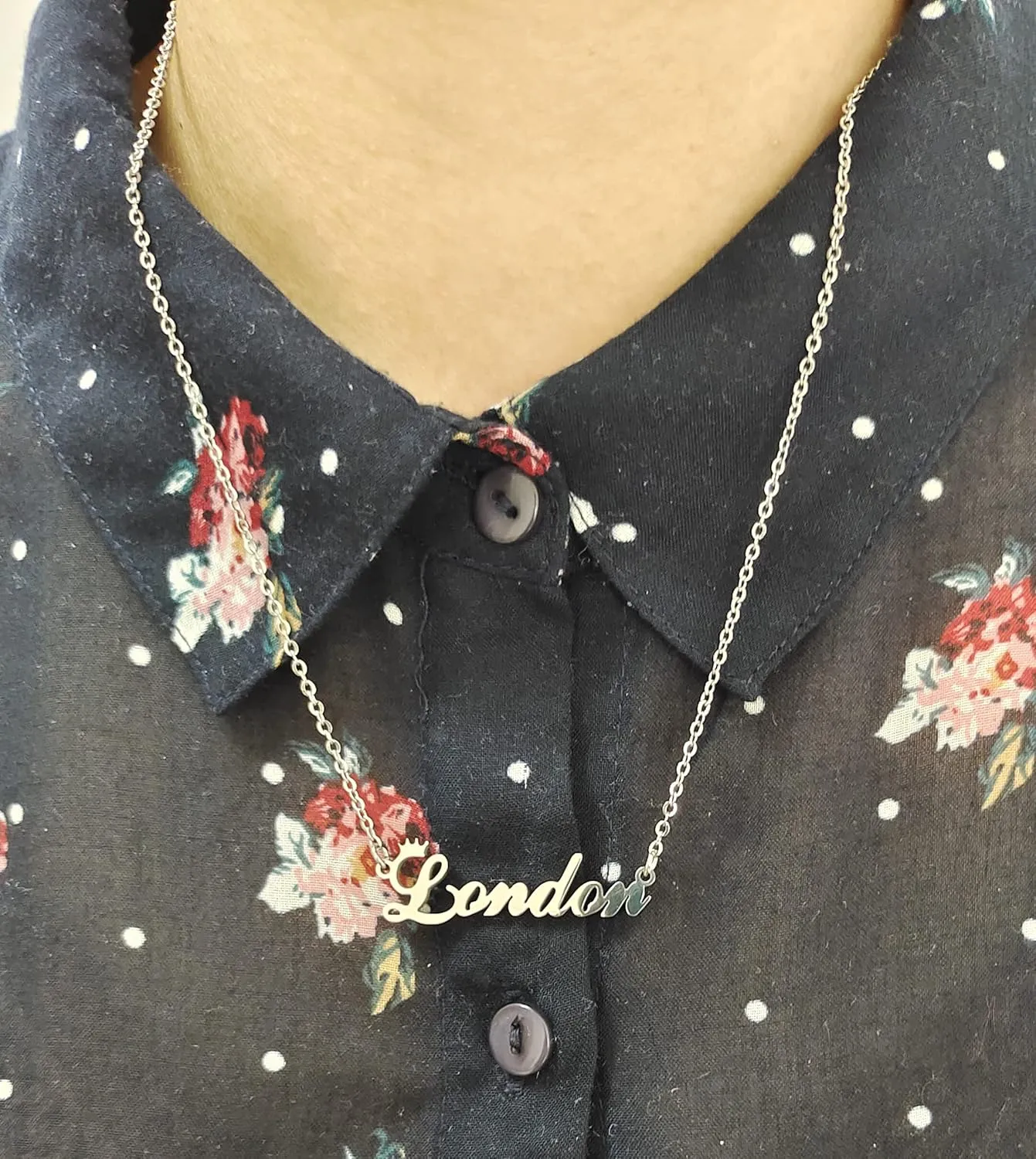 Name Necklace,Women Dainty Tiny Initial Letter Crown Name Pendant Necklace Personalized Script Nameplate Necklace Jewelry Gifts for Women Teen Girls