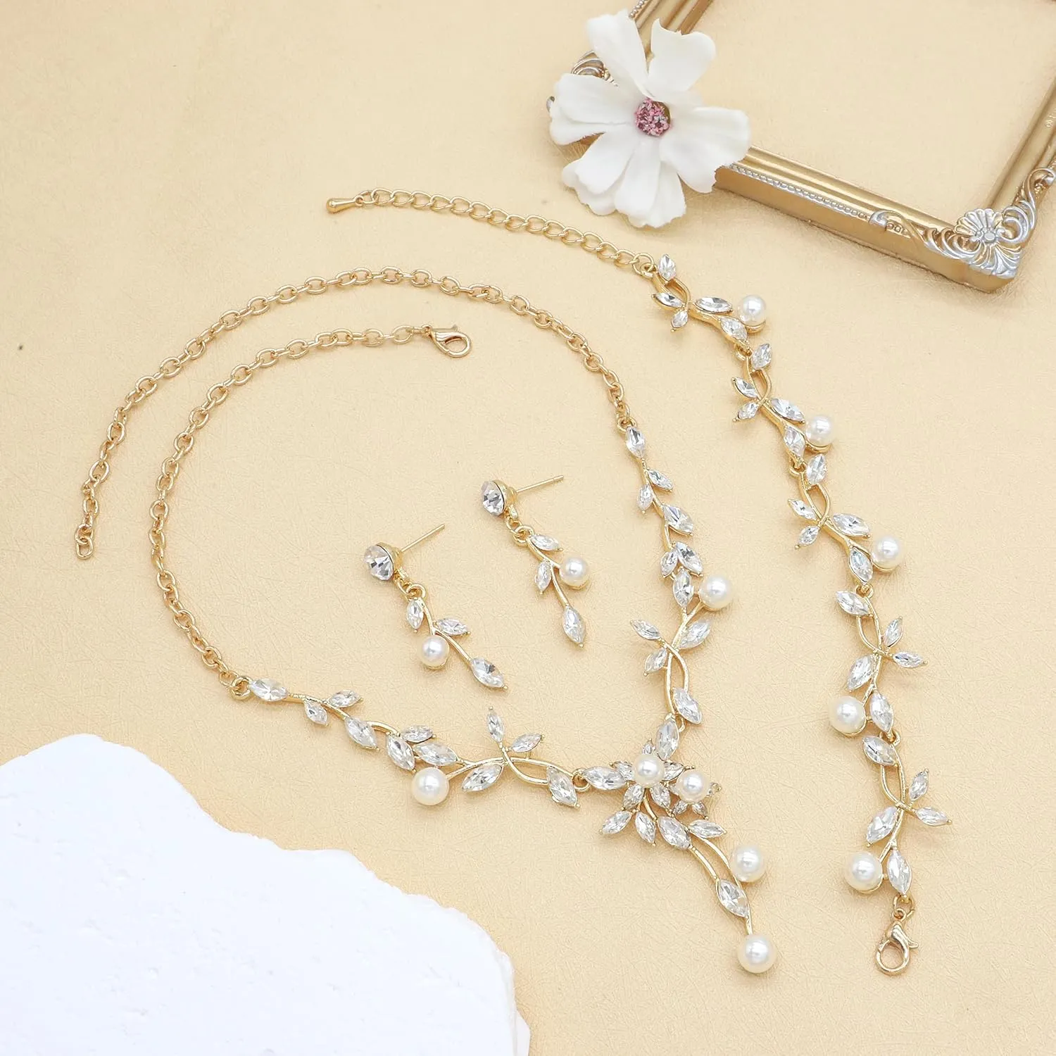 Oriamour Rhinestone Wedding Jewelry Sets for Bridal Women Crystal Necklace Bracelet Earrings Set Prom Jewelry Set for Brides