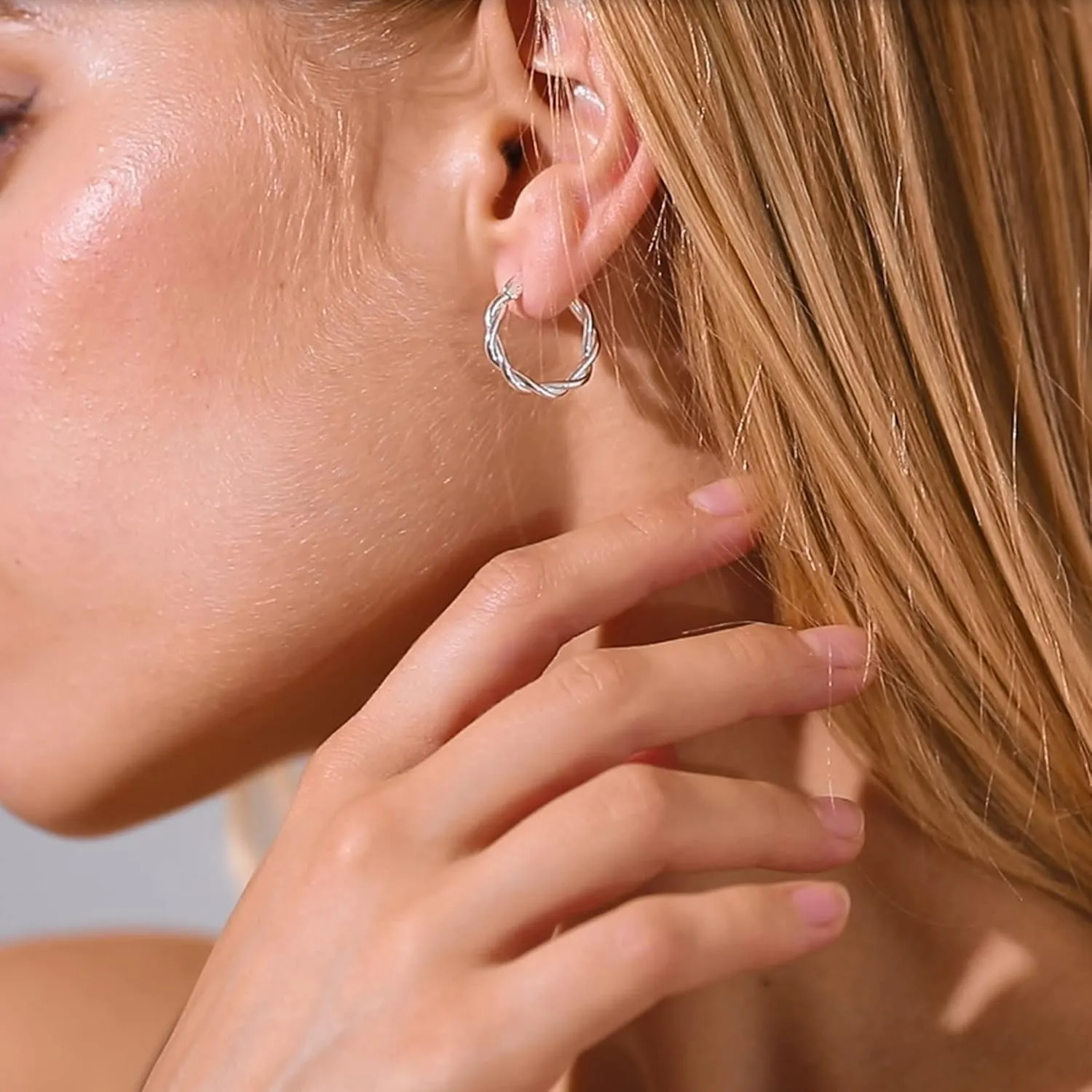 PABBEU Gold Hoop Earrings for Women Sterling Silver Post Small Gold Hoop Earrings 14k Real Gold Tiny Hypoallergenic Small Hoop Earrings Set for Women Men 13/15 /20mm