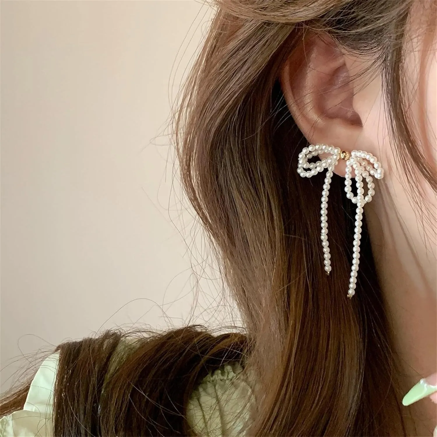 Pearl Bow Dangle Earrings Sterling Silver Post Adorable Charm Bowknot Faux White Pearl Beaded Chandelier Tassel Earrings for Women Wedding Birthday Valentine's Day Fashion Jewelry Gifts
