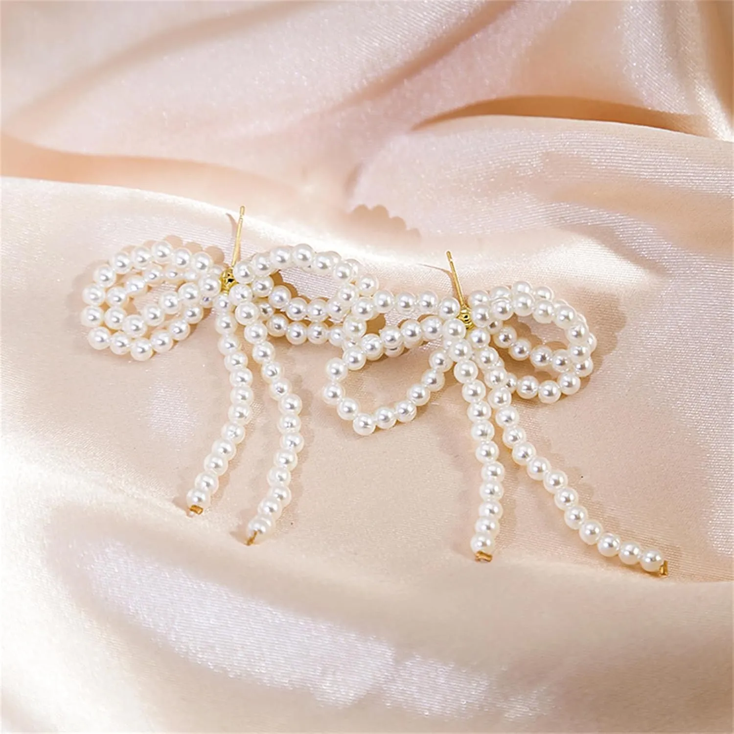Pearl Bow Dangle Earrings Sterling Silver Post Adorable Charm Bowknot Faux White Pearl Beaded Chandelier Tassel Earrings for Women Wedding Birthday Valentine's Day Fashion Jewelry Gifts