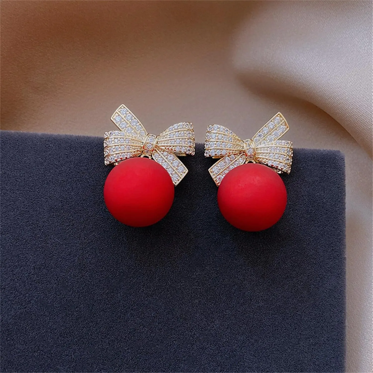 Pearl Bow Dangle Earrings Sterling Silver Post Adorable Charm Bowknot Faux White Pearl Beaded Chandelier Tassel Earrings for Women Wedding Birthday Valentine's Day Fashion Jewelry Gifts