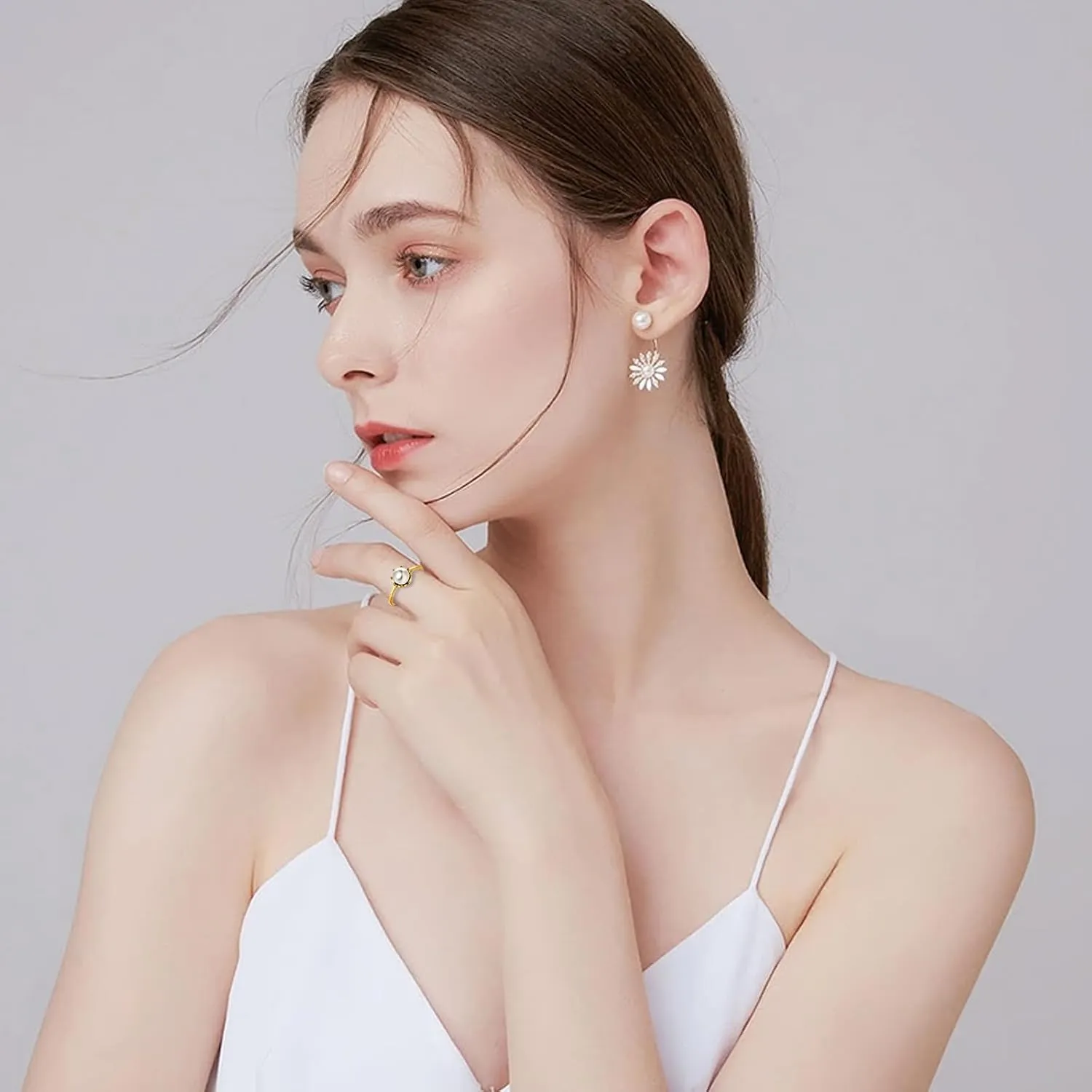 Pearl Ring for Women, 18K Gold Plated Womens Gold Rings for Bride Wedding Engagement Band Birthday Gold Rings Size 5 to 9