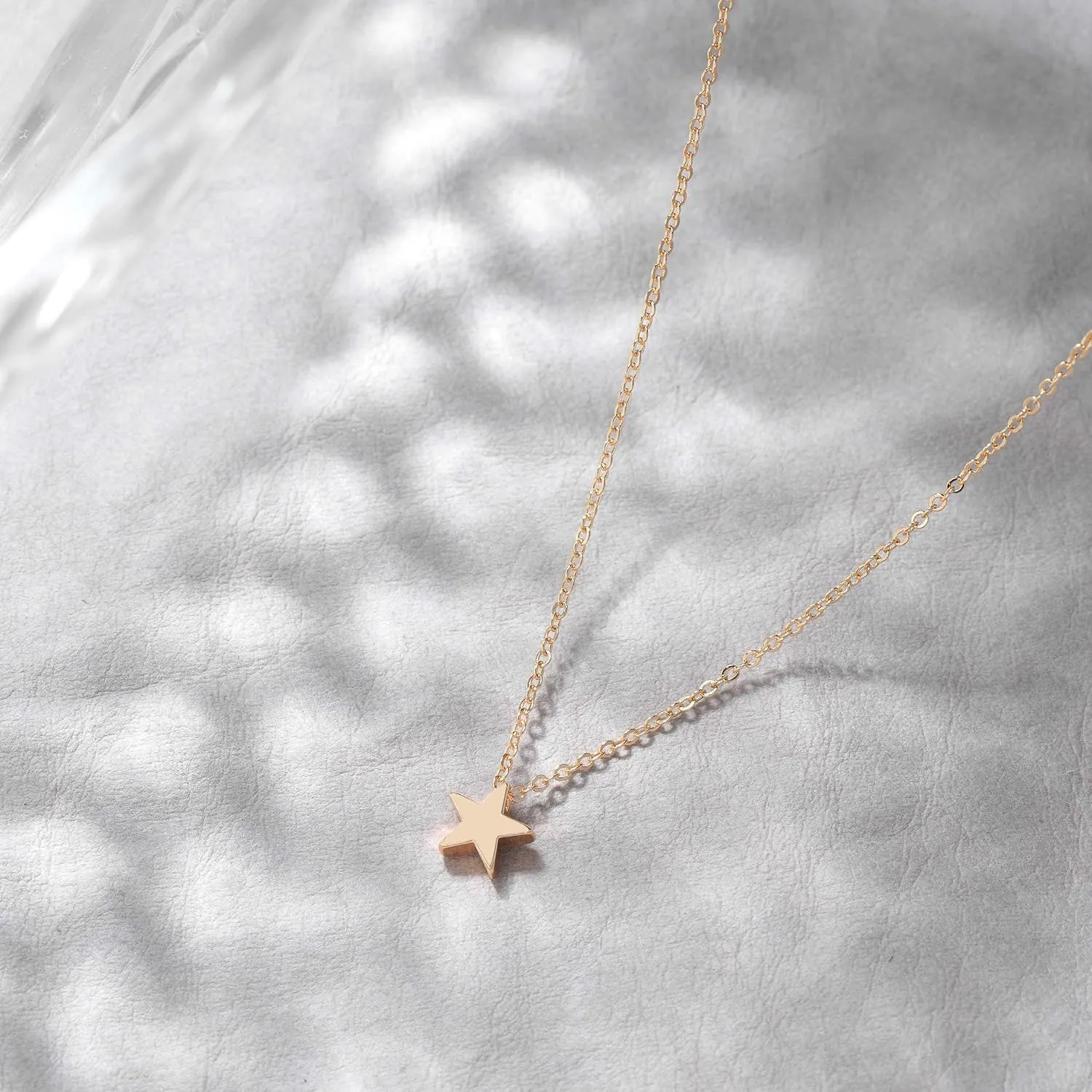 Valloey Rover Gold Necklace for Women 14K Gold Plated Circle Cubic Zirconia Pendant Necklace Dainty Twist Rope Chain Necklace Simple Jewelry Gift for Women
